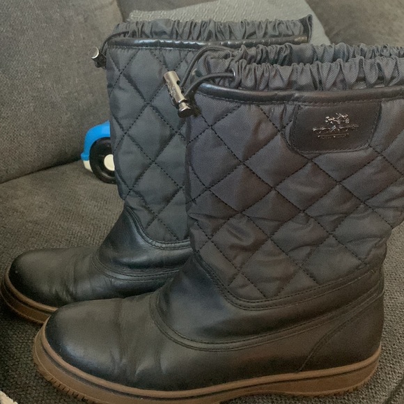 Coach original snow boots size 8 1/2 - Picture 6 of 6